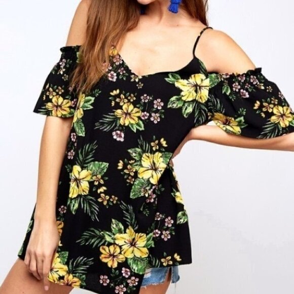 FLORAL TOP - Picture 1 of 2